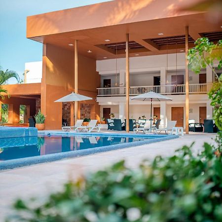Hotel Ixzi Plus اكستابا المظهر الخارجي الصورة