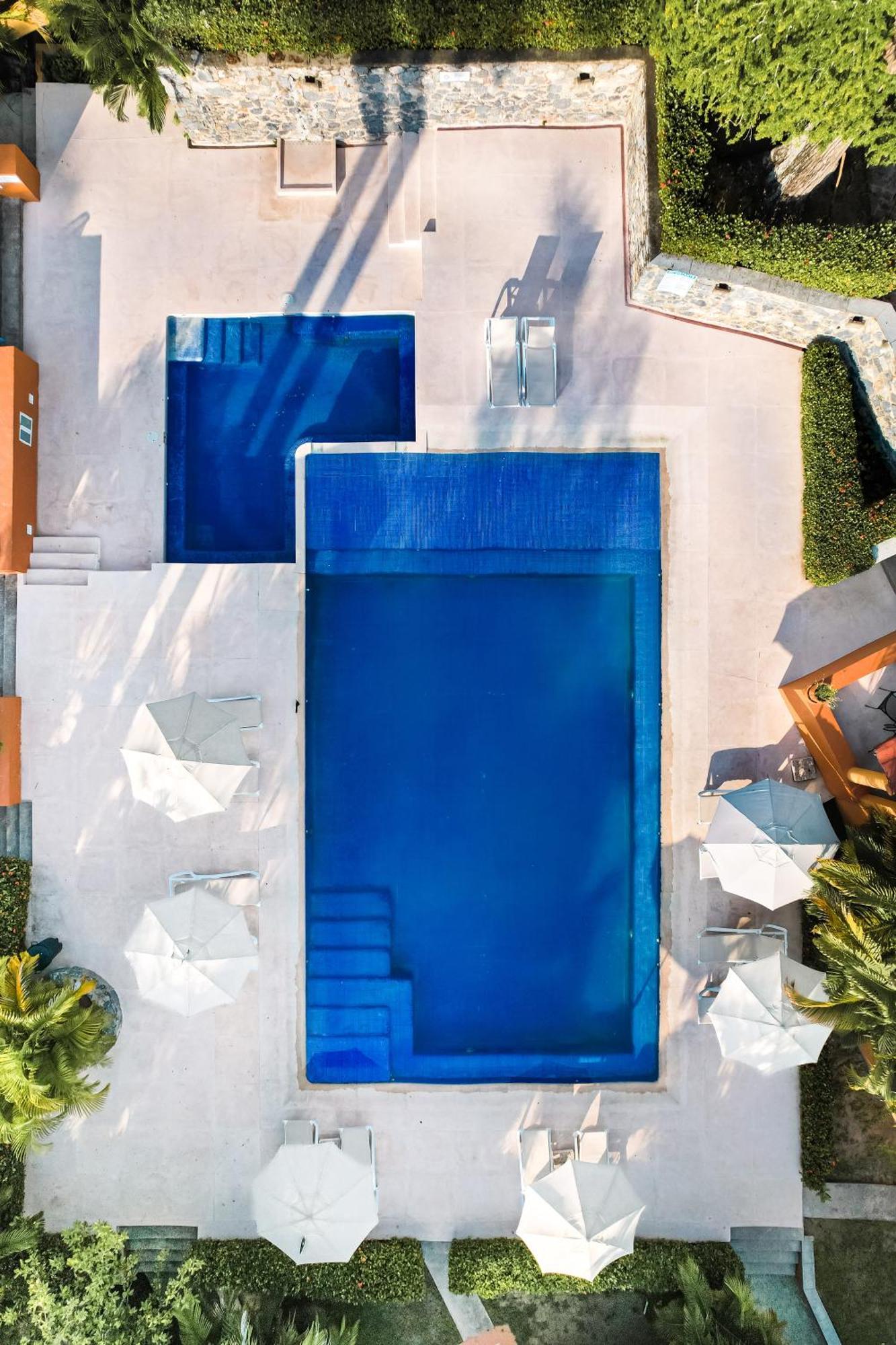 Hotel Ixzi Plus اكستابا المظهر الخارجي الصورة