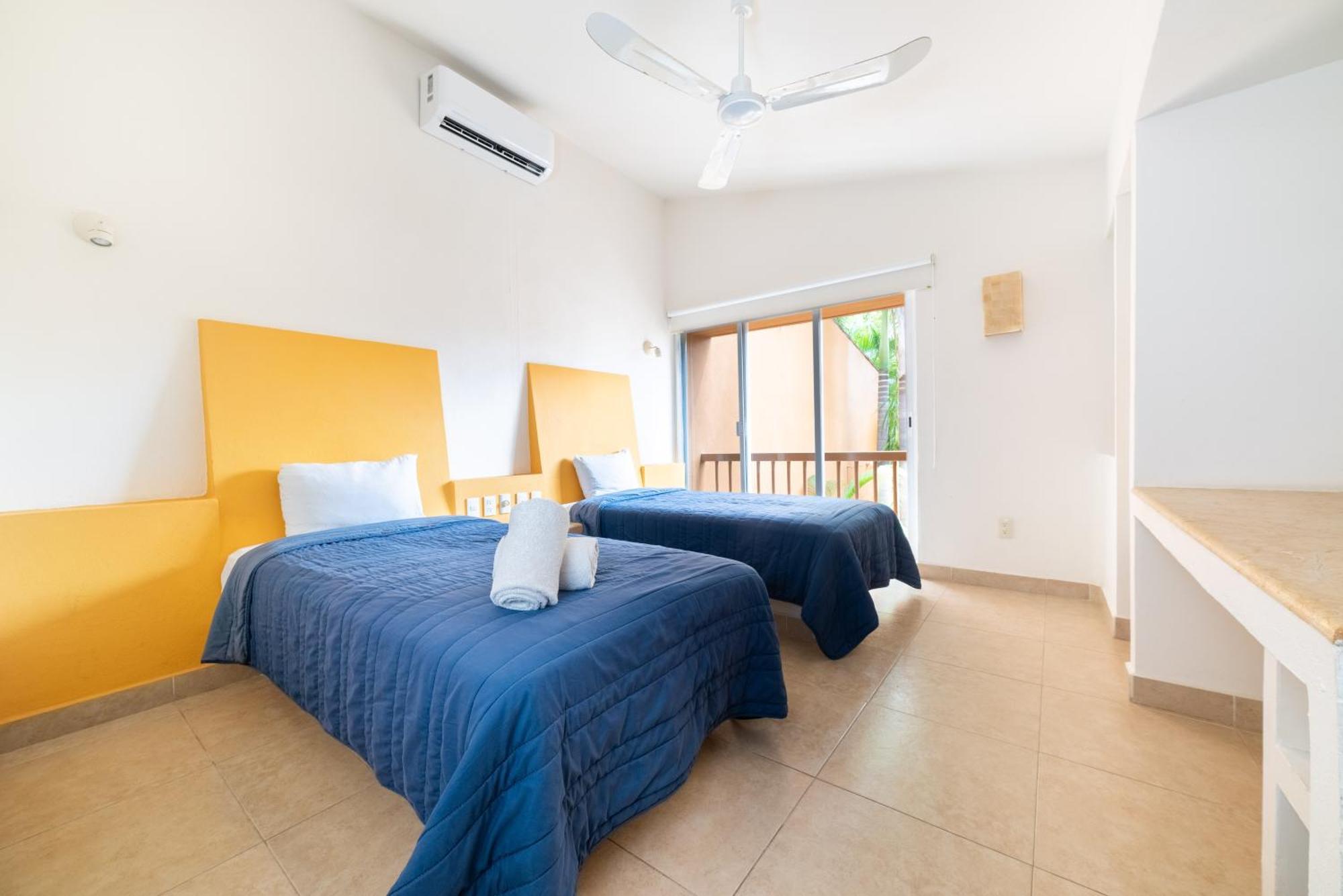 Hotel Ixzi Plus اكستابا المظهر الخارجي الصورة